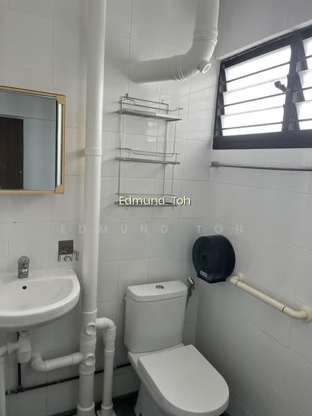 708 HOUGANG AVENUE 2 photo 5