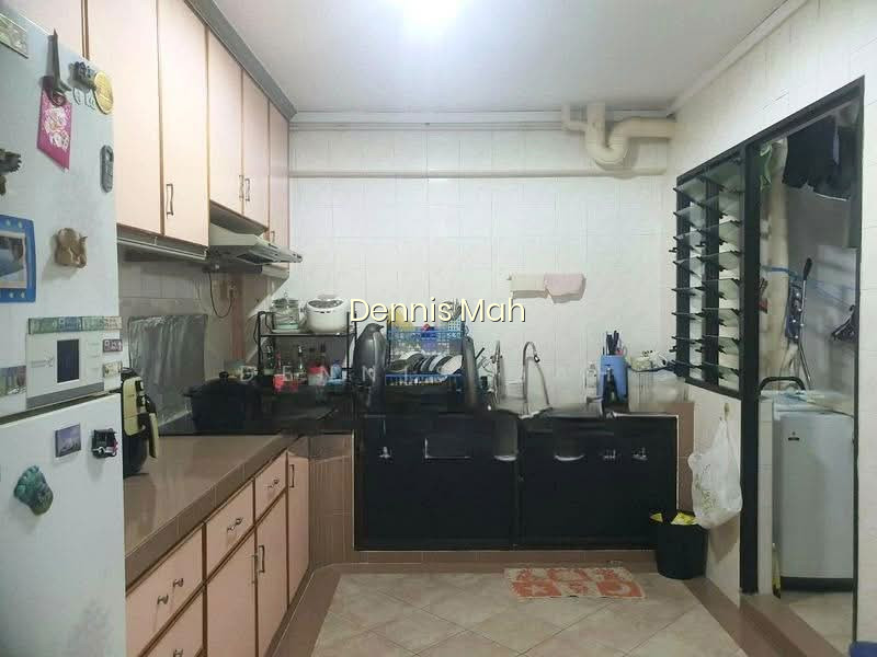 647 JURONG WEST STREET 61 photo 2