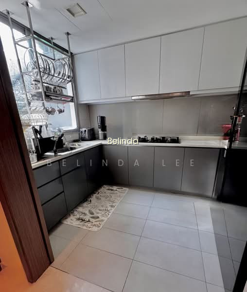 Q BAY RESIDENCES photo 4