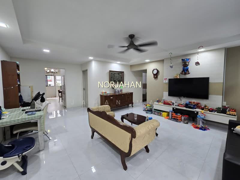 252 BANGKIT ROAD photo 5