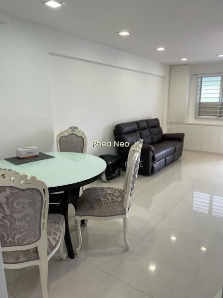 586 CHENG SAN COURT photo 2
