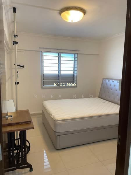 586 CHENG SAN COURT photo 5