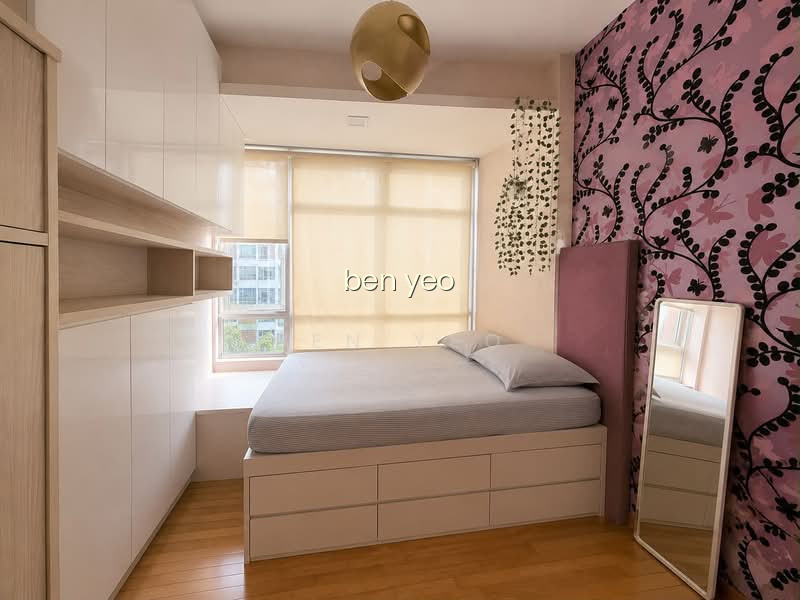 FERRARIA PARK CONDO photo 3