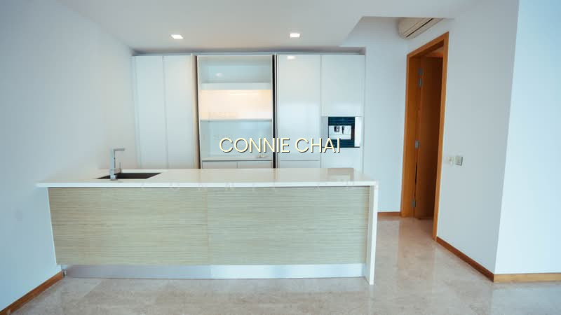 MARINA BAY RESIDENCES photo 3