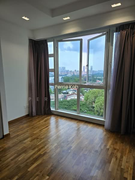 GOLDENHILL PARK CONDO photo 3