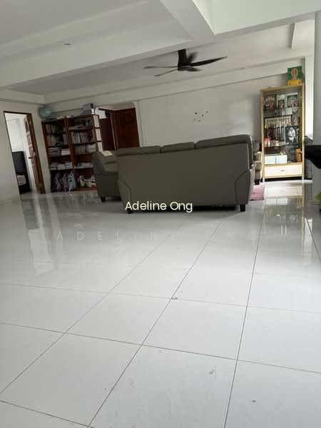 165 Tampines Street 12 image 1 of 10