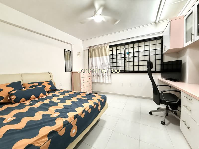 711 JURONG WEST STREET 71 photo 6