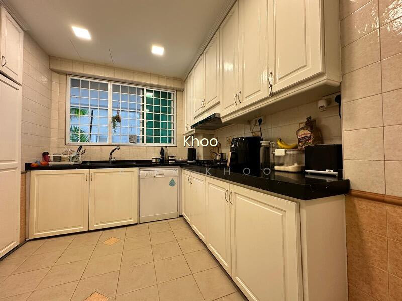 CAVENAGH HOUSE photo 2