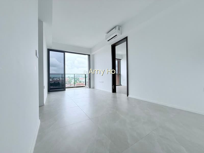 AMO RESIDENCE