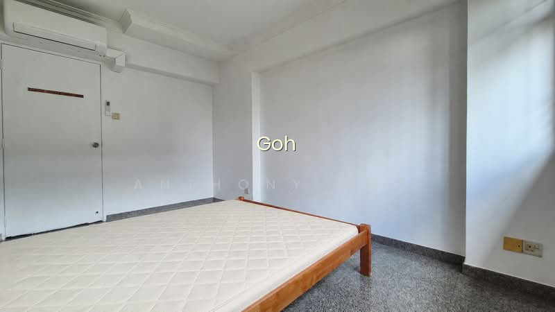 596C ANG MO KIO STREET 52 photo 3