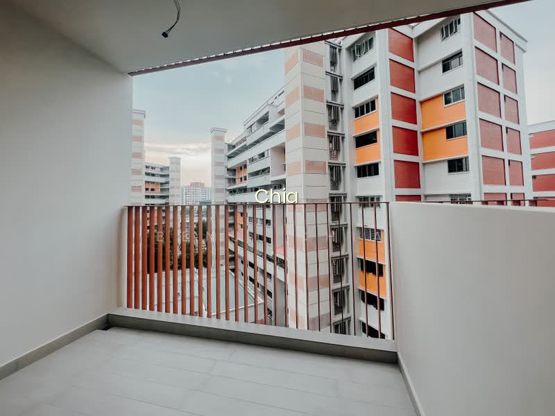 RIVERFRONT RESIDENCES photo 2