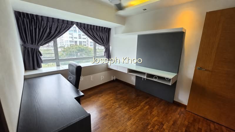 518B TAMPINES CENTRAL 7 photo 4