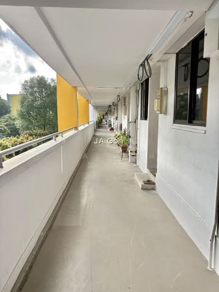 180 ANG MO KIO AVENUE 5 photo 4