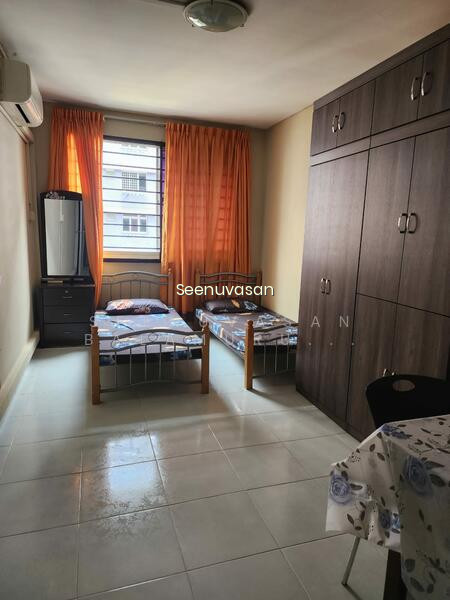 483 PASIR RIS DRIVE 4 image 1 of 6