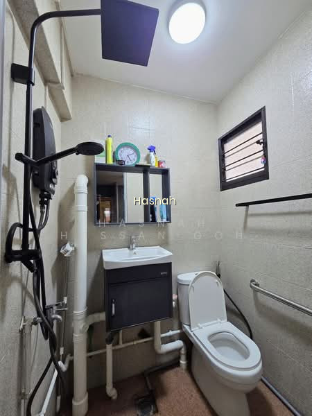 711 YISHUN AVENUE 5 photo 5