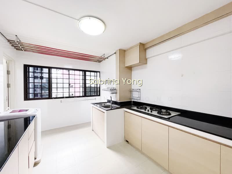 602 ANG MO KIO AVENUE 5 image 1 of 10