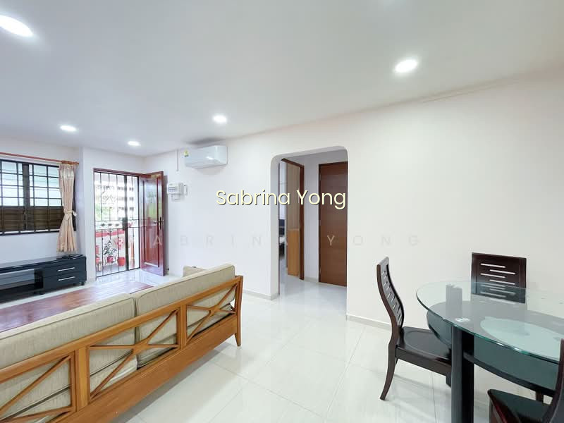 602 ANG MO KIO AVENUE 5 photo 2