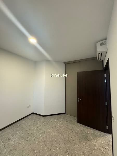 ONE PEARL BANK photo 3