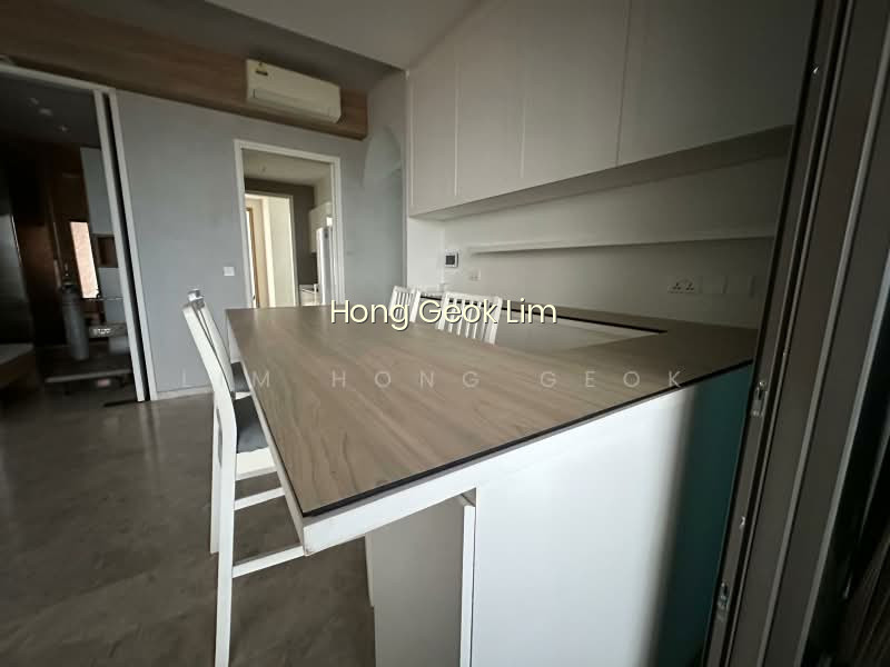 SKYLINE RESIDENCES photo 3
