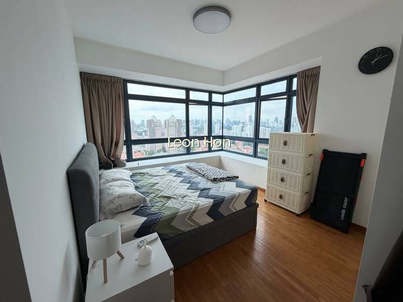 CITY SQUARE RESIDENCES photo 2