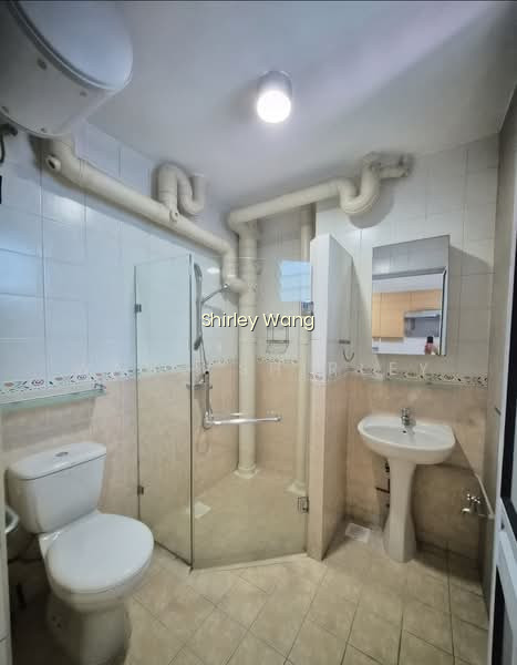 186 PUNGGOL CENTRAL photo 3