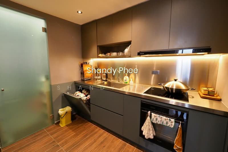 REGENT HEIGHTS photo 4