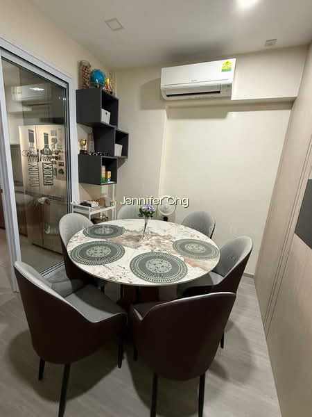 LAKEPOINT CONDO photo 3