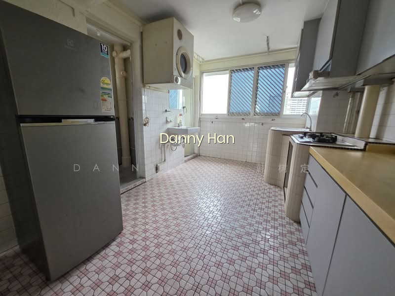 185 BOON LAY AVENUE photo 4