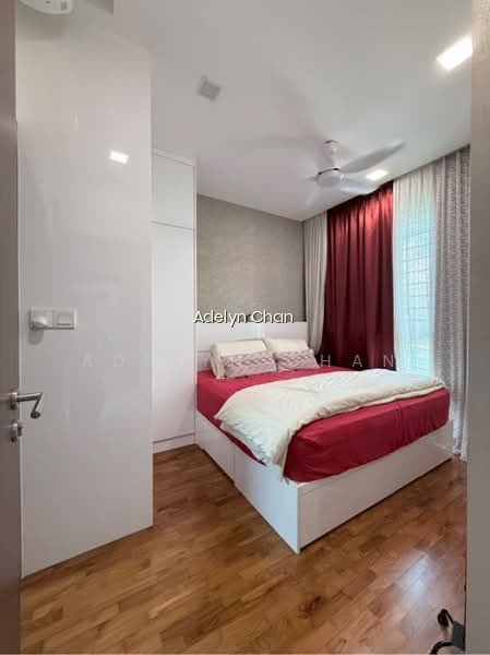 1 CANBERRA photo 5