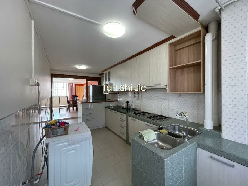 130 BISHAN STREET 12 photo 3