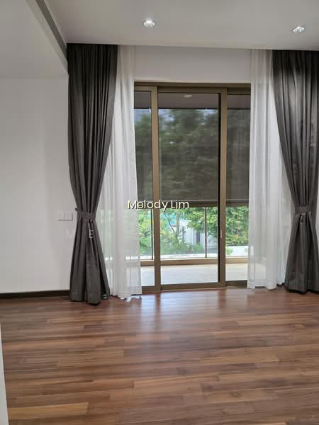 33 DEVONSHIRE photo 5