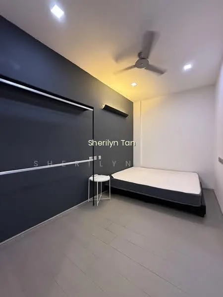 Landed 3 Storey, D15, Great Location! image 1 of 3