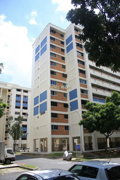 208 YISHUN STREET 21 photo 3