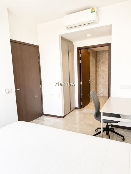 ONE PEARL BANK photo 3