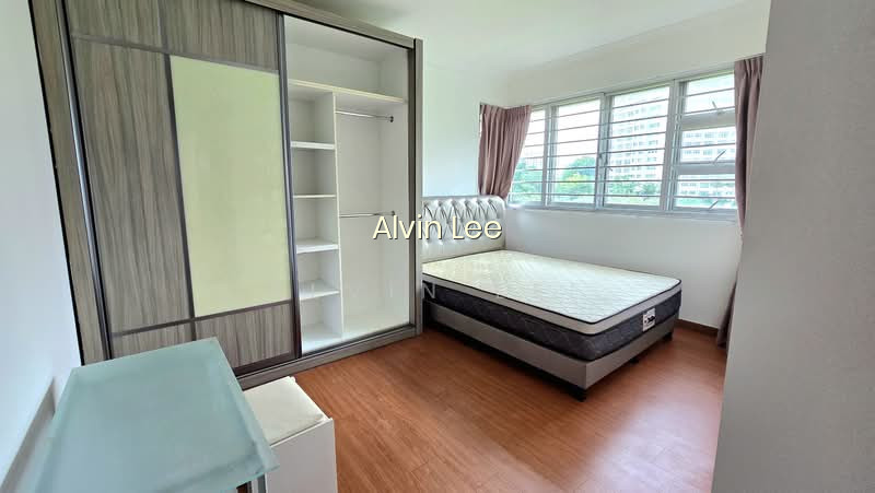 473C UPPER SERANGOON CRESCENT photo 2