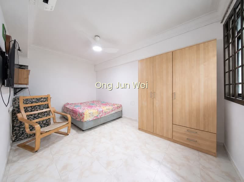 542 WOODLANDS DRIVE 16 photo 4