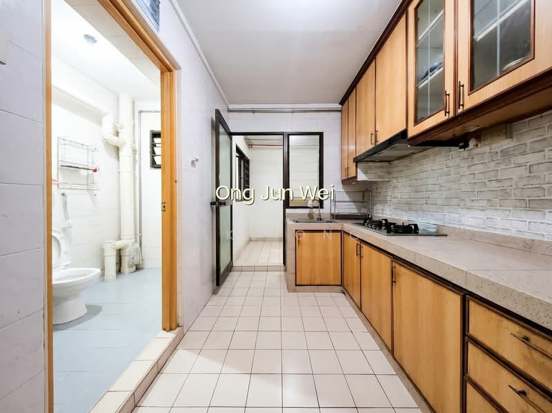 542 WOODLANDS DRIVE 16 photo 5