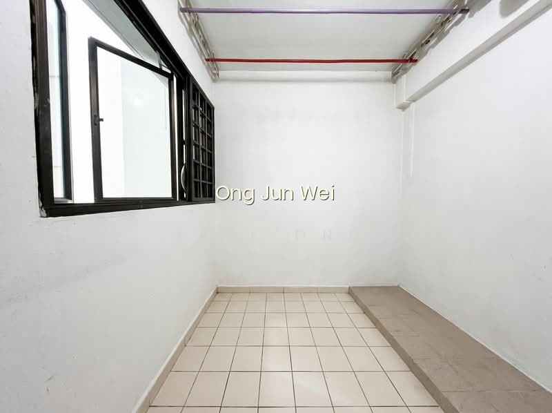 542 WOODLANDS DRIVE 16 photo 6