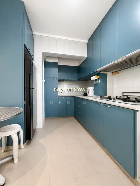882 WOODLANDS STREET 82 photo 4