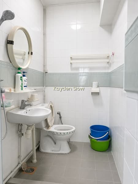 882 WOODLANDS STREET 82 photo 5