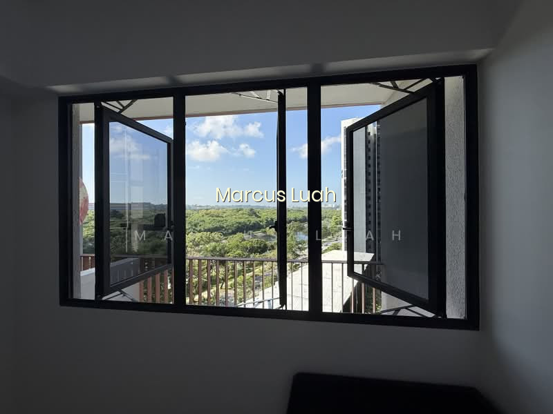 RIVERFRONT RESIDENCES photo 5