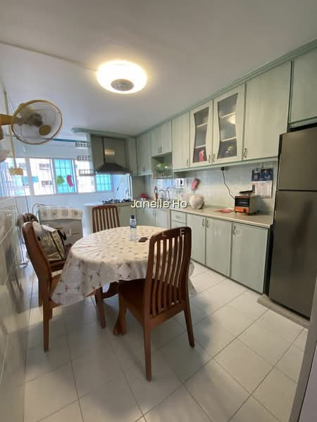 746 YISHUN STREET 72 photo 2