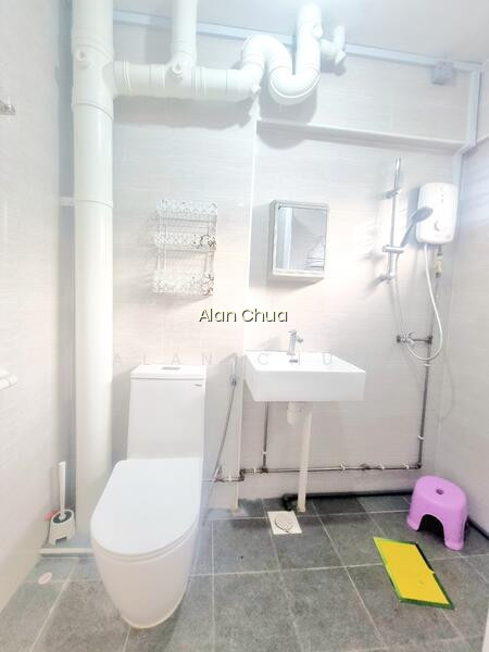 555 HOUGANG STREET 51 image 1 of 10