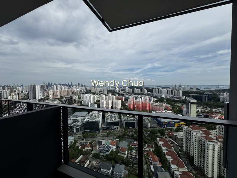 STIRLING RESIDENCES photo 3