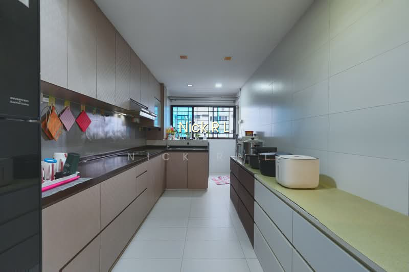 272 YISHUN STREET 22 photo 6