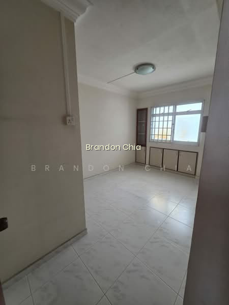 249 COMPASSVALE ROAD image 1 of 6