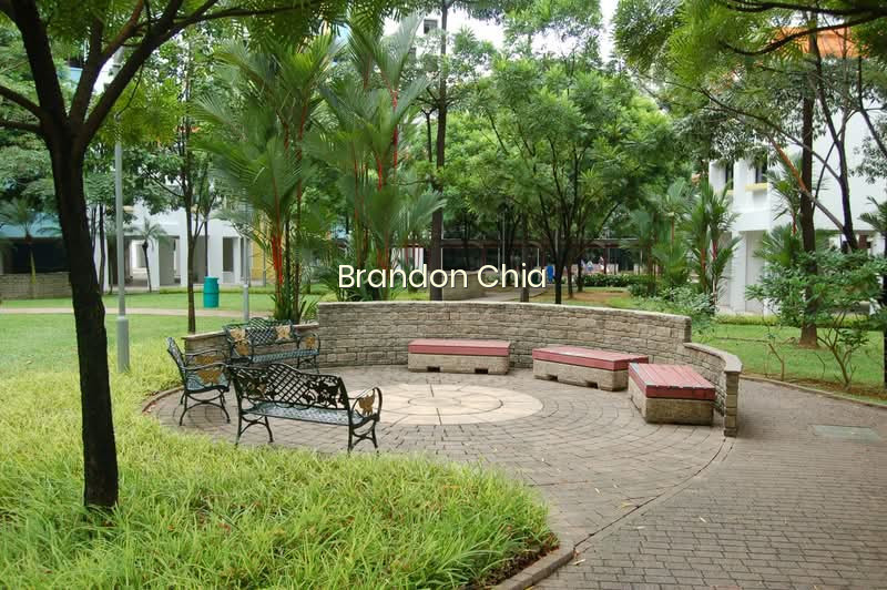 249 COMPASSVALE ROAD photo 4