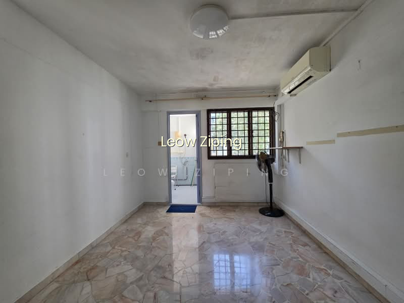 685 HOUGANG STREET 61 photo 4