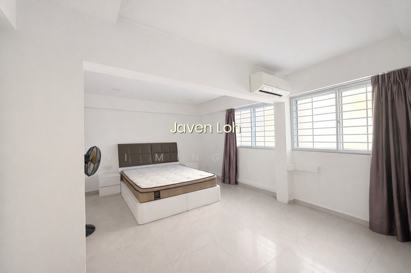 228 TAMPINES STREET 23 photo 3