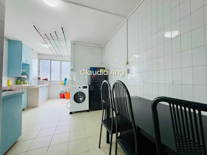 913 JURONG WEST STREET 91 photo 3
